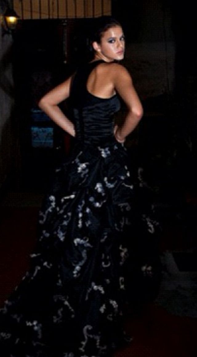 fotos-de-bruna-marquezine-gostosa-e-semi-nua-17