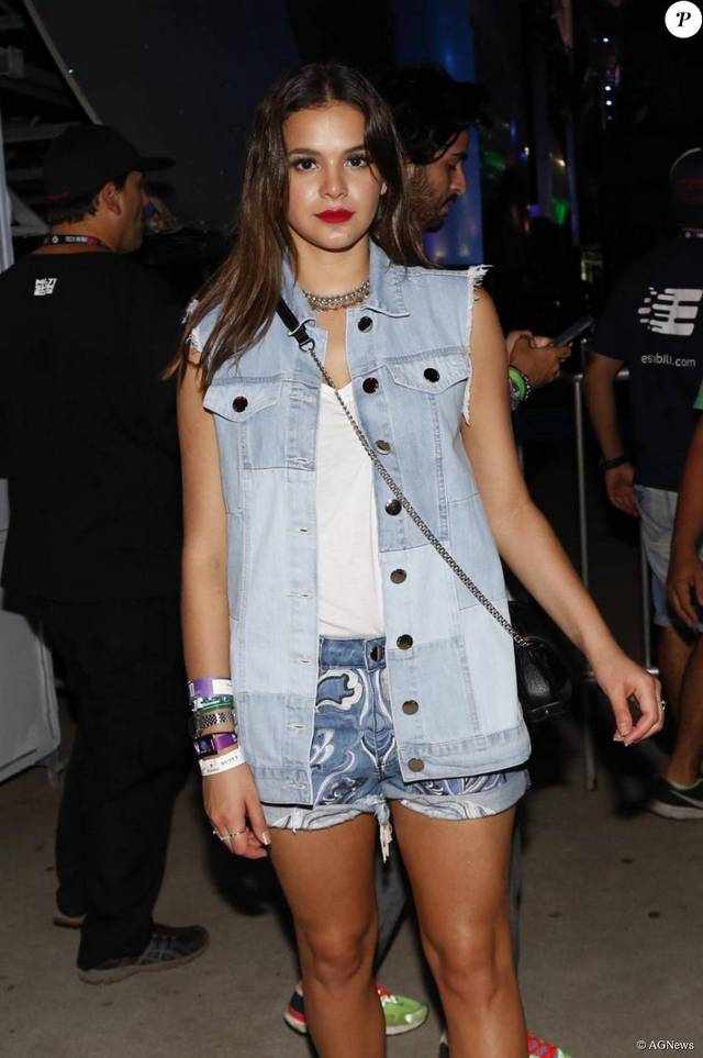 fotos-de-bruna-marquezine-gostosa-e-semi-nua-3