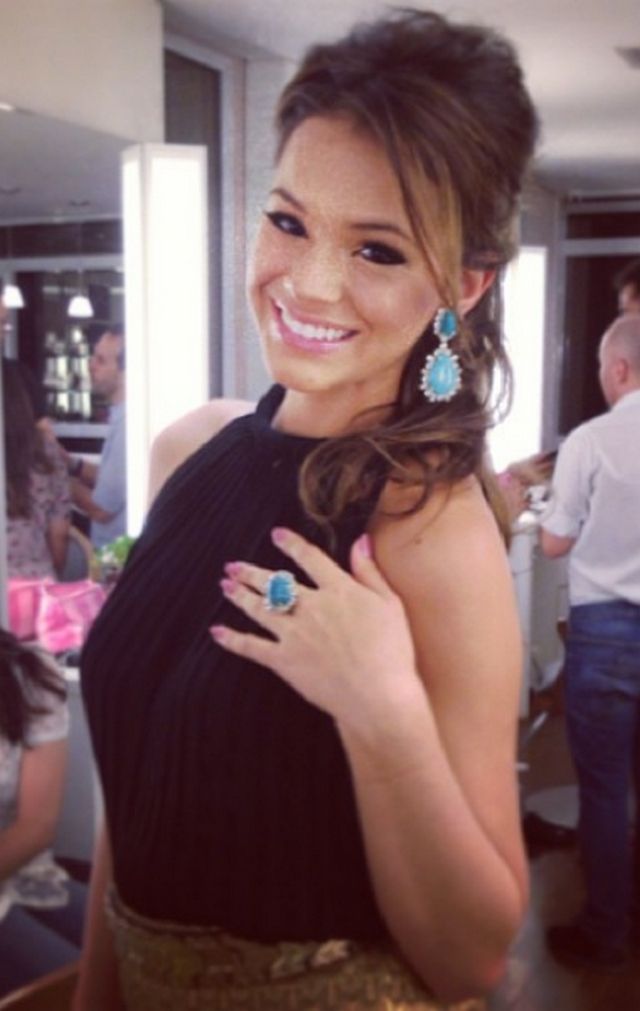 fotos-de-bruna-marquezine-gostosa-e-semi-nua-33