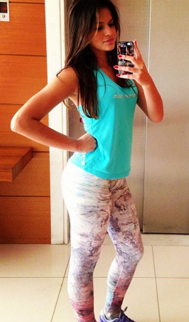 fotos-de-bruna-marquezine-gostosa-e-semi-nua-47