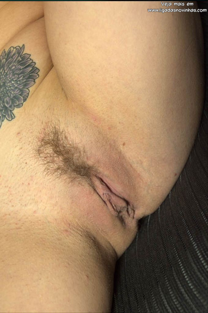 Loira da Xoxota Carnuda se Arreganhando Pelada