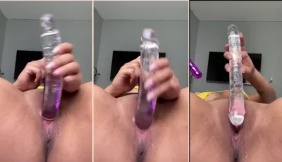 Lorrana Joyce com vibrador avantajado na bucetinha carnuda