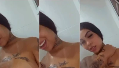 Vazou na net Dj Nathi no banho