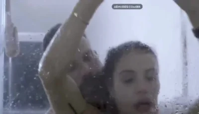 Aline Mineiro fodendo no banho