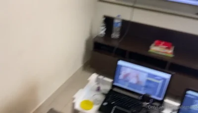 Video do GallegoBsb dando leitinho para duas gostosas