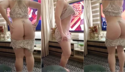 Blondie Flavor rabuda gata mostrando corpo
