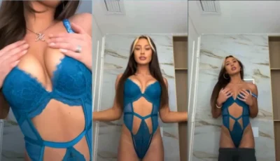 Cena da Mckinley Richards toda gata de lingerie