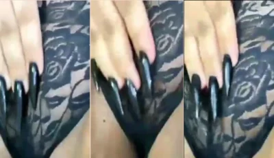 Exclusivo, Mandy Lia passando a mão na xota