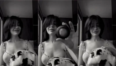 Novinha safada peituda se mostrando
