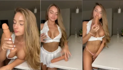 Skylar Maexo gata com seu super consolo